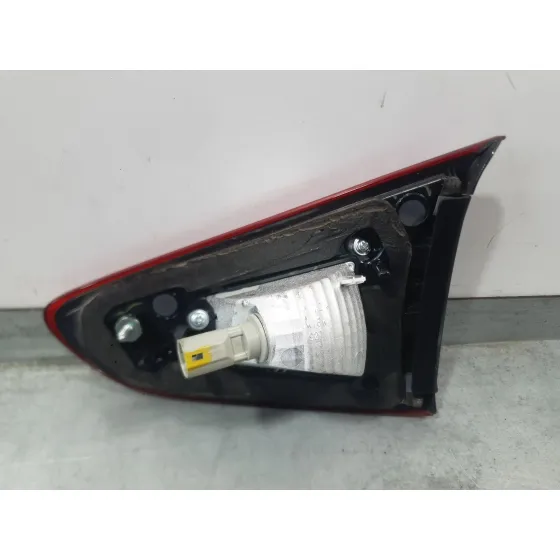 Piloto Trasero Izquierdo Interior para Mazda 2 Hatchback (Dl, Dj)