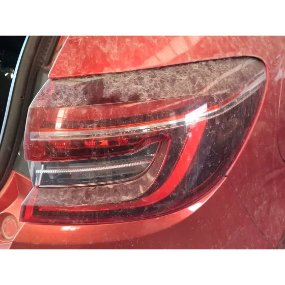 Piloto Trasero Derecho Exterior para Renault Clio V (B7_)