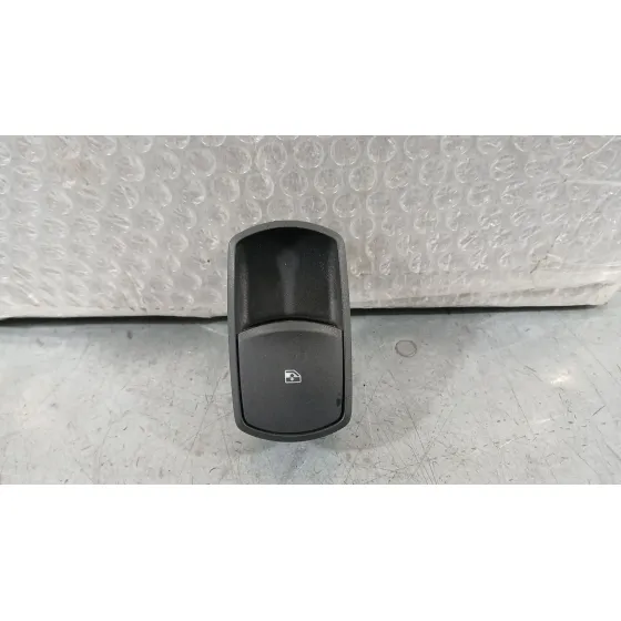 Mando Elevalunas Delantero Derecho para Opel Corsa D (S07)