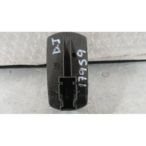 Mando Elevalunas Delantero Izquierdo para Opel Corsa D (S07)