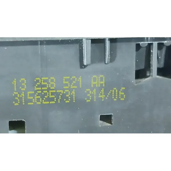 Mando Elevalunas Delantero Izquierdo para Opel Corsa D (S07)
