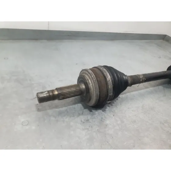 Transmision Delantera Izquierda para Toyota Auris (_E15_)