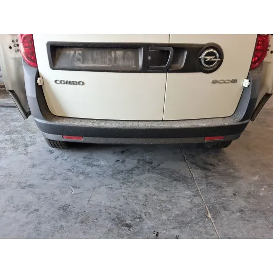 Paragolpes Trasero para Opel Combo Tour (X12)