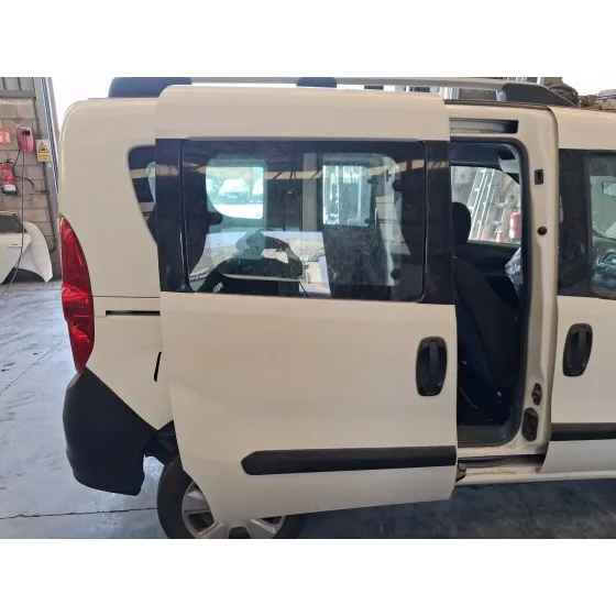 Puerta Lateral Corredera Derecha para Opel Combo Tour (X12)