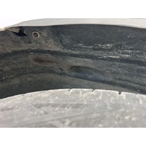 Plastico Pase Rueda Tras. Izq. para Peugeot 208 I (Ca_, Cc_)