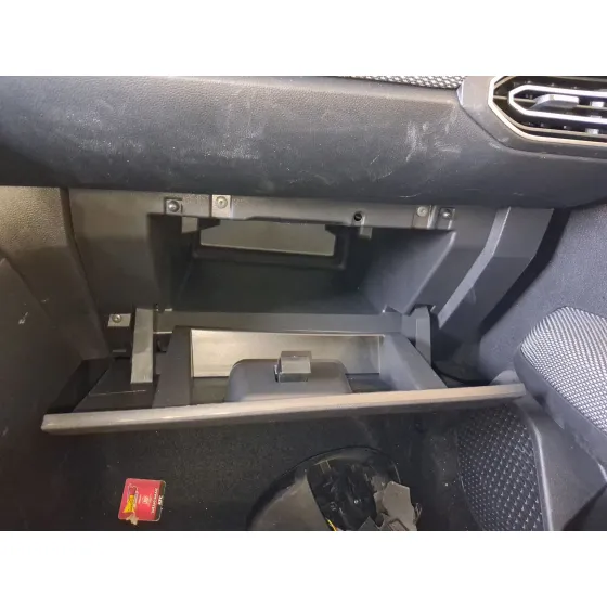 Guantera para Dacia Sandero Iii
