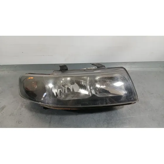 Faro Derecho para Seat Leon (1M1)