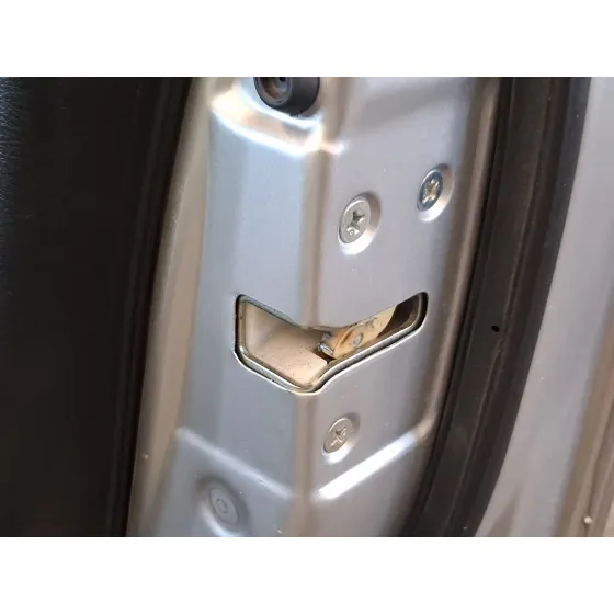 Cerradura Puerta Delantera Derecha para Honda Civic Viii Hatchback (Fn, Fk)