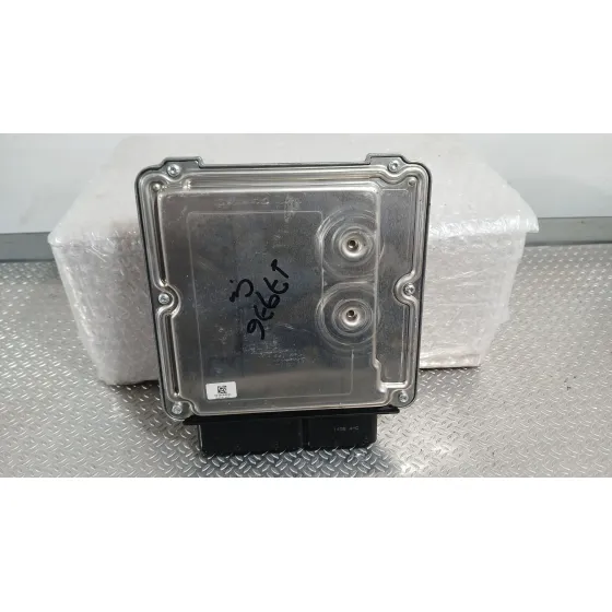 Centralita Motor Uce para Audi A4 B8 Avant (8K5)