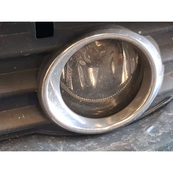 Faro Antiniebla Izquierdo para Mercedes-Benz Clase C (W204)