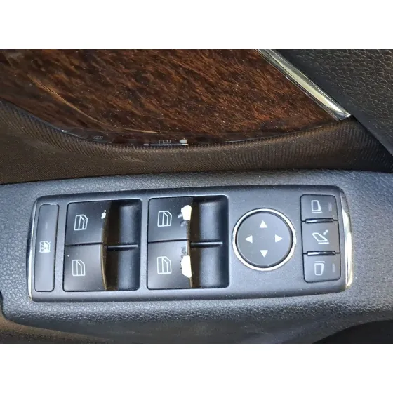 Mando Elevalunas Delantero Izquierdo para Mercedes-Benz Clase C (W204)
