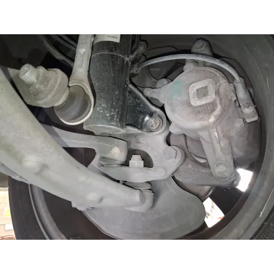 Mangueta Delantera Derecha para Mercedes-Benz Clase C (W204)