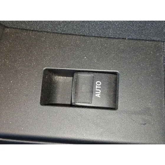 Mando Elevalunas Trasero Derecho para Toyota Auris (_E18_)