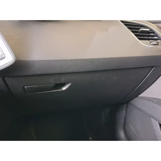 Guantera para Seat Leon (5F1)