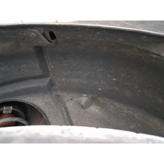 Plastico Pase Rueda Del. Izq. para Seat Leon (5F1)