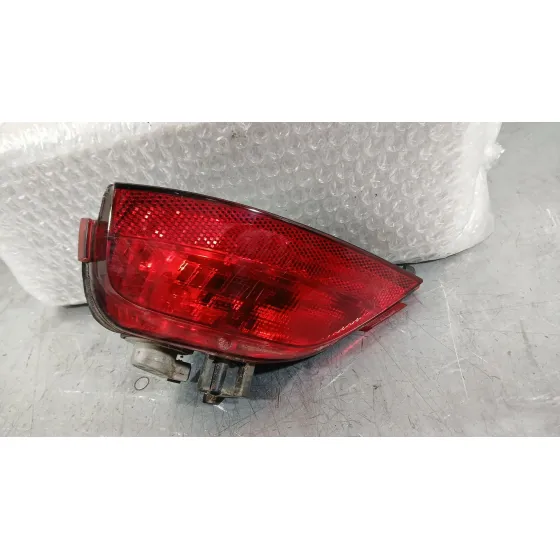 Piloto Trasero Izquierdo Paragolpes para Dacia Duster (Hm_)