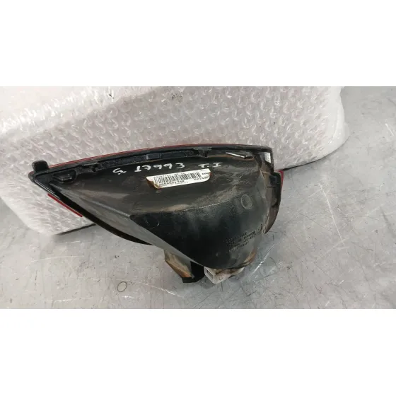 Piloto Trasero Izquierdo Paragolpes para Dacia Duster (Hm_)