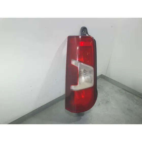 Piloto Trasero Izquierdo para Toyota Proace City Furgoneta/Monovolumen (Bpz_)