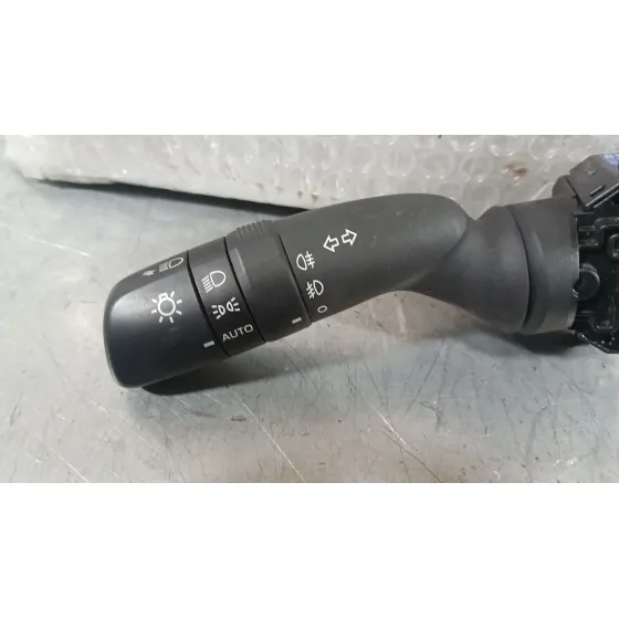 Mando Luces para Toyota Corolla Ranchera Familiar (_E21_)