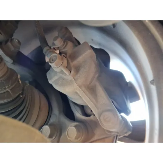 Pinza Freno Delantera Izquierda para Toyota Corolla Ranchera Familiar (_E21_)