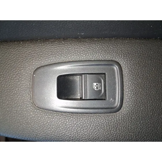 Mando Elevalunas Delantero Derecho para Renault Clio V (B7_)
