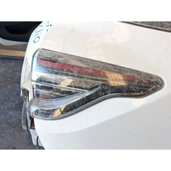 Piloto Trasero Izquierdo Interior para Renault Clio V (B7_)