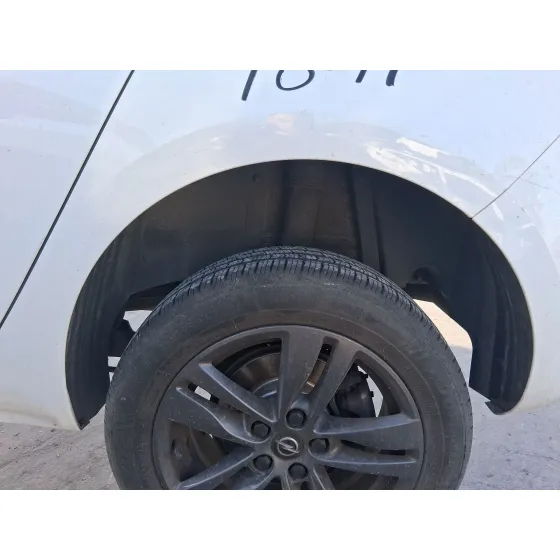 Plastico Pase Rueda Tras. Izq. para Opel Astra K (B16)