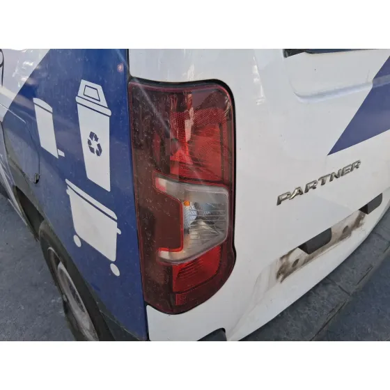 Piloto Trasero Izquierdo para Peugeot Partner Furgoneta/Monovolumen (K9)