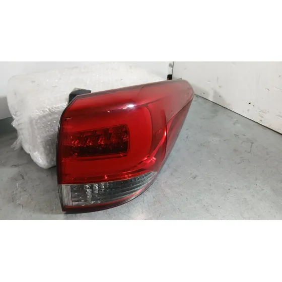 Piloto Trasero Derecho Exterior para Kia Carens Iv