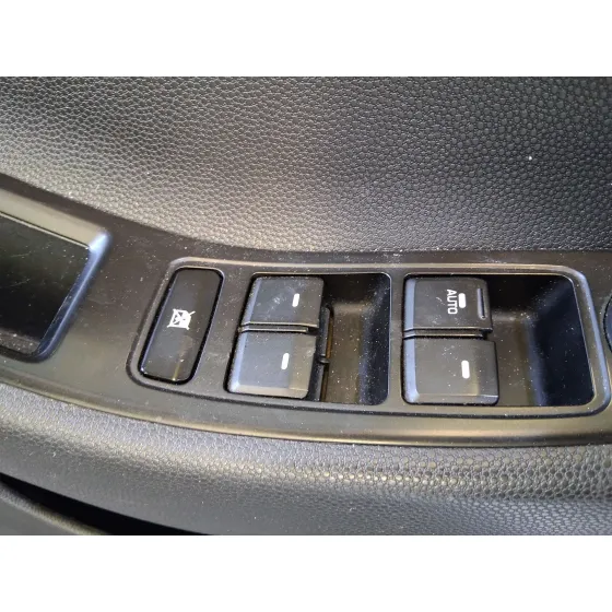 Mando Elevalunas Delantero Izquierdo para Hyundai I20 Ii (Gb, Ib)