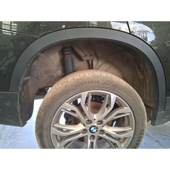 Plastico Pase Rueda Tras. Dch. para Bmw X1 (F48)