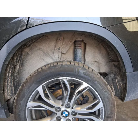 Plastico Pase Rueda Tras. Izq. para Bmw X1 (F48)