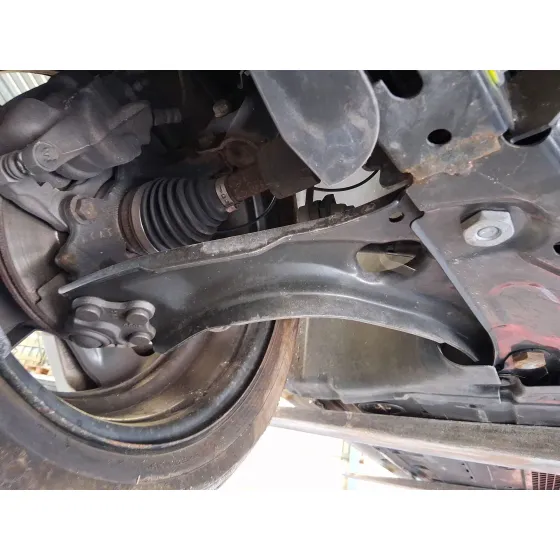 Brazo Suspension Inferior Delantero Derecho para Renault Clio V (B7_)