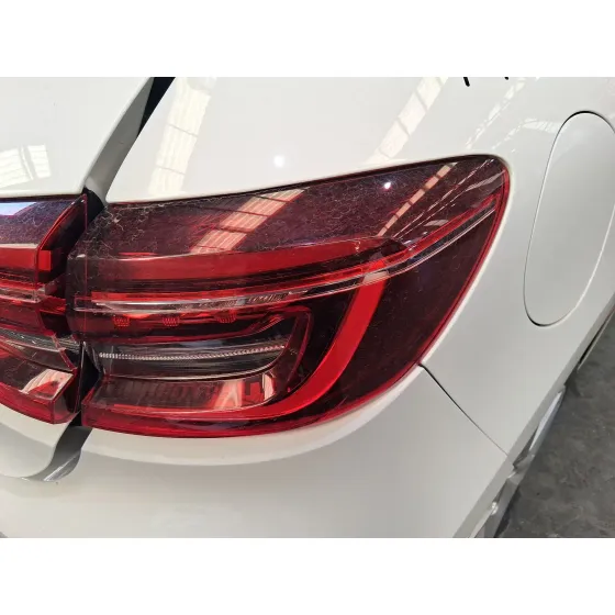 Piloto Trasero Derecho Exterior para Renault Clio V (B7_)