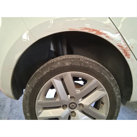 Plastico Pase Rueda Tras. Dch. para Renault Clio V (B7_)