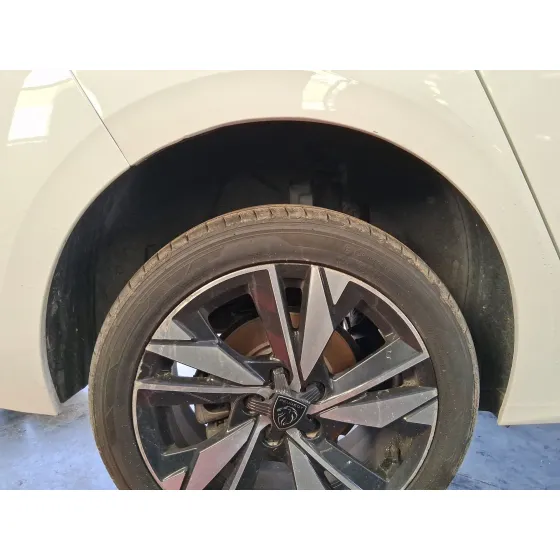 Plastico Pase Rueda Tras. Dch. para Peugeot 308 Iii (Fb_, Fh_, Fp_, F3_, Fm_)