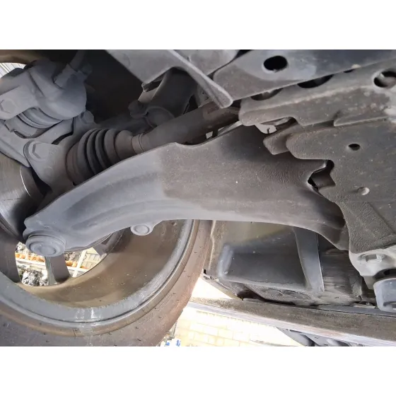 Brazo Suspension Inferior Delantero Derecho para Renault Zoe (Bfm_)
