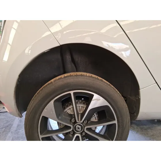Plastico Pase Rueda Tras. Dch. para Renault Zoe (Bfm_)