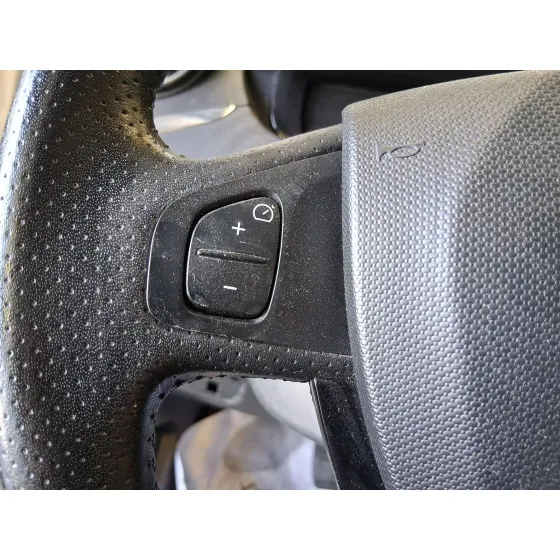 Volante para Renault Zoe (Bfm_)