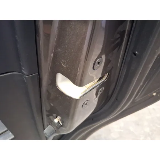 Cerradura Puerta Trasera Derecha para Mazda 3 (Bm, Bn)