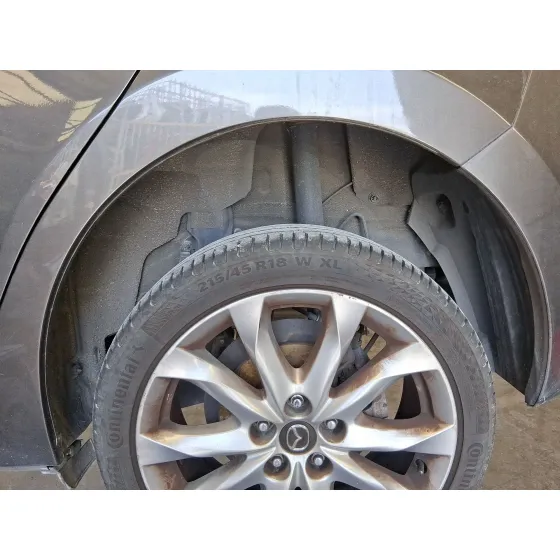 Plastico Pase Rueda Tras. Izq. para Mazda 3 (Bm, Bn)
