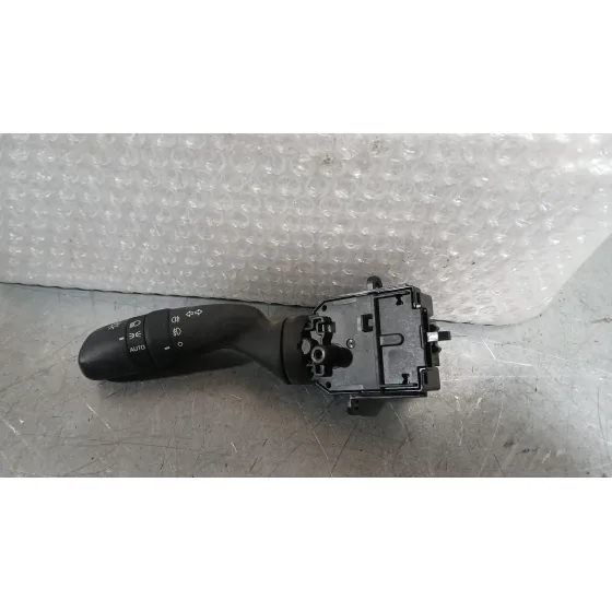 Mando Luces para Toyota Corolla (E21)