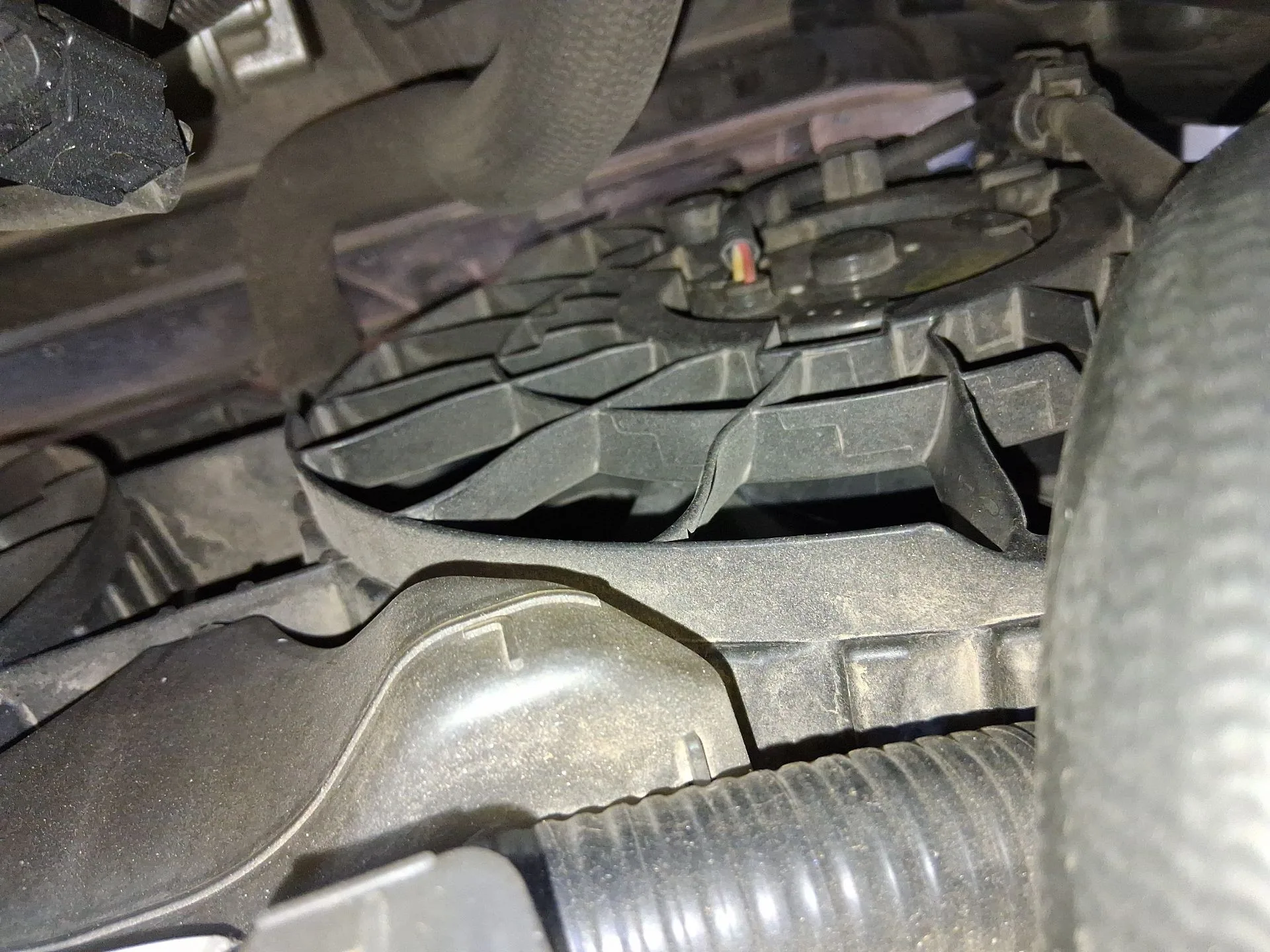 Electroventilador para Mazda 3 (Bm, Bn)