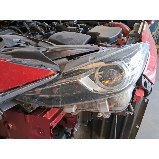 Faro Izquierdo para Mazda 3 (Bm, Bn)