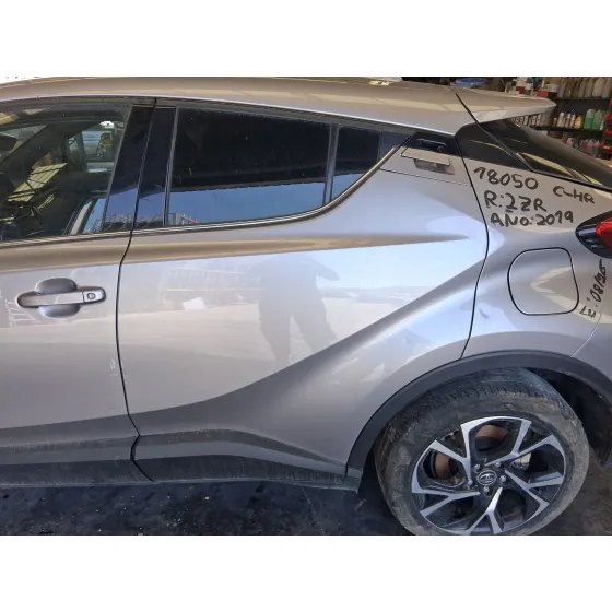 Puerta Trasera Izquierda para Toyota C-Hr (_X1_)