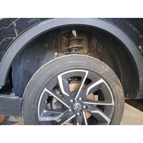 Plastico Pase Rueda Del. Izq. para Mg Zs Suv (Azs1)