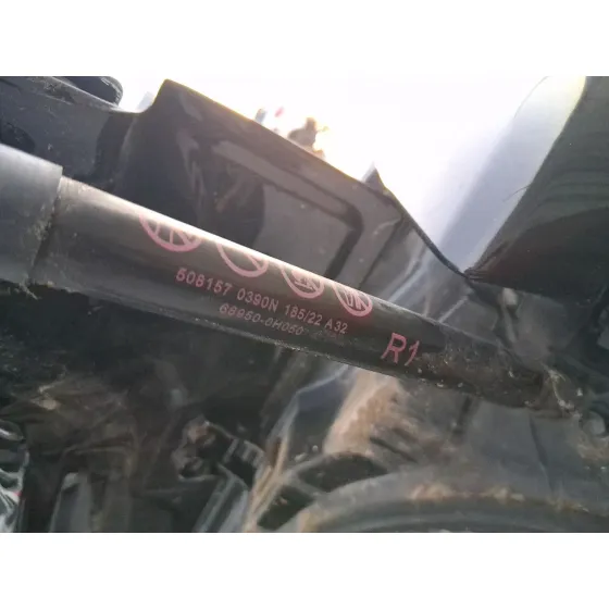 Amortiguadores Maletero / Porton para Toyota Aygo X (_B7_)
