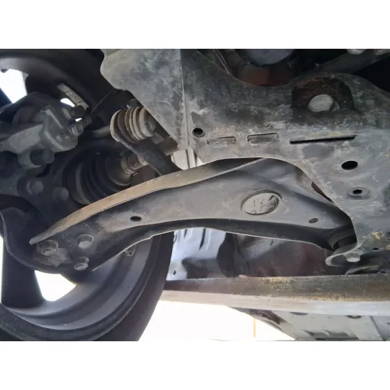 Brazo Suspension Inferior Delantero Derecho para Toyota Aygo X (_B7_)