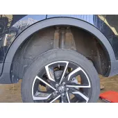Plastico Pase Rueda Tras. Izq. para Mg Zs Suv (Azs1)