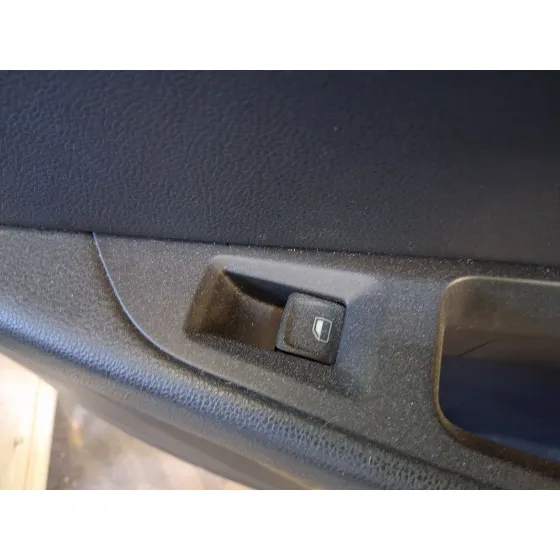 Mando Elevalunas Trasero Derecho para Seat Leon (5F1)